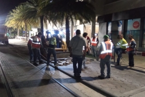 Trabounan pa drecha Havenstraat ta avansando
