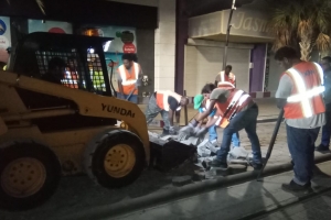 Trabounan pa drecha Havenstraat ta avansando