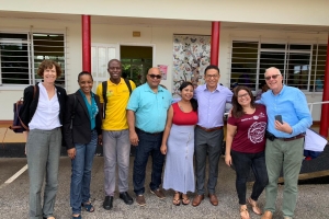 Rotary Club of Aruba a ricibi bishita di District Governor Dominique Vénéré