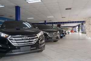 Instituto coreccional KIA a ricibi 8 auto extra pa haci nan trabou