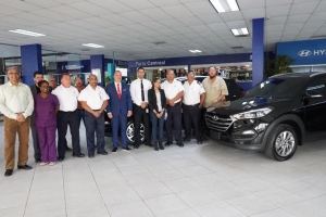 Instituto coreccional KIA a ricibi 8 auto extra pa haci nan trabou