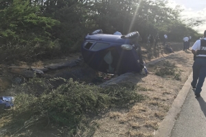 Auto yen di hoben a bolter pabou di rotonde Hato