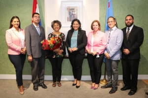Dr Joyce Pereira ta e prome doctorado den Papiamento pa islanan ABC