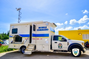 Cuerpo Policial Aruba a ricibi su comando mobil
