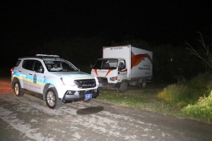 Polis a haya truck horta for di Interpan