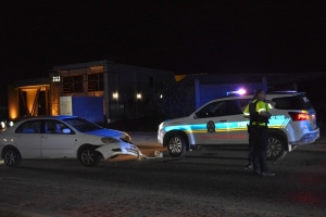 Core auto burachi y a dal den auto di Polis