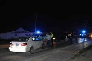 Core auto burachi y a dal den auto di Polis