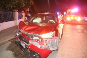 Dos auto a keda basta kibra den accidente na A. Lacle Blvd