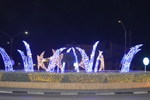 Aruba su rotondenan decora den ambiente di fin di aña 
