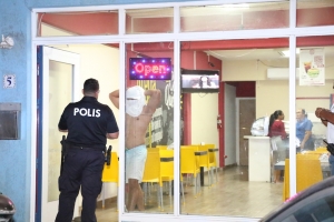 Bringamento dilanti negoshi na Tanki Leendert diadomingo