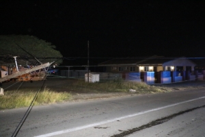 Ranca palo di luz na Angochi y bay warda auto na cas
