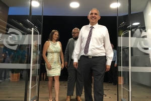 SETAR a re-inaugura su teleshop moderno na Irausquinplein