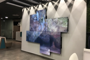SETAR a re-inaugura su teleshop moderno na Irausquinplein