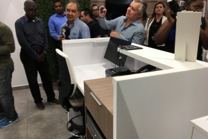 SETAR a re-inaugura su teleshop moderno na Irausquinplein