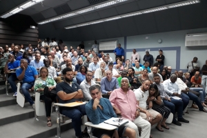 Interes grandi na Corsou pa anochi di informacion riba Cannabis Medicinal