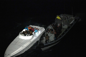 Bapor Hulandes Zeeland a gara 4 persona cu droga riba laman  