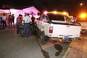Accidente ta laga quadracer pega den auto
