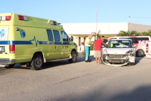 Dos auto a dal den otro basta duro na Savaneta