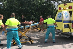 Varios herido den accidente durante un ‘test drive’ na Santa Cruz