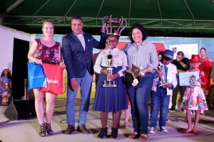 Xenon Daal y Kitai de Jong ganadornan Festival Dande Infantil y Hubenil 