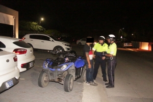 Tabatin 13 detencion menos e aña aki durante parada di Flambeu