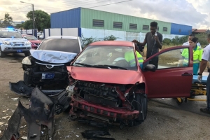 Accidente frontal cu persona herida na Kamerlingh Onnestraat