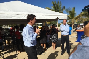 Premier Mark Rutte a yega Caribe Hulandes pa inicia su bishita
