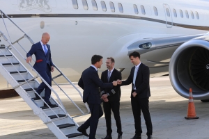 Prome minister Hulandes Mark Rutte a yega Aruba awe mainta
