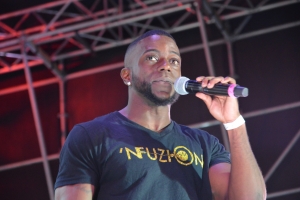 Prome anochi Caiso y Soca Monarch 2019 a pone e bara pa otronan