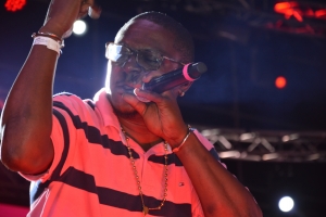 Prome anochi Caiso y Soca Monarch 2019 a pone e bara pa otronan