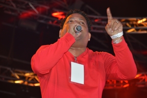 Prome anochi Caiso y Soca Monarch 2019 a pone e bara pa otronan
