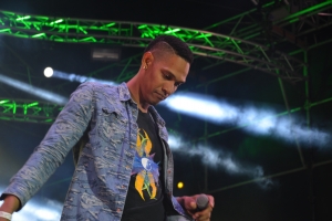 Prome anochi Caiso y Soca Monarch 2019 a pone e bara pa otronan