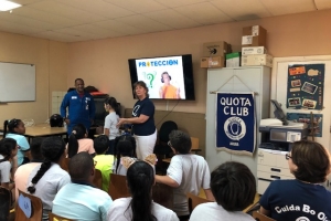 Quota International of Aruba cu campaña di cuido di oido na scolnan
