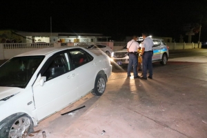 Dama a kibra auto di amiga na Tanki Leendert 