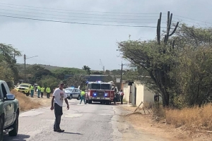 Candela grandi a destrui un garage na Santa Marta