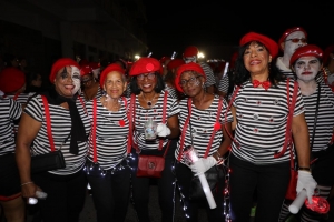 Mas di 3000 hende a participa den Parada di Luz na San Nicolas