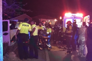 Polis tabatin man yen despues di parade di carnaval di San Nicolas