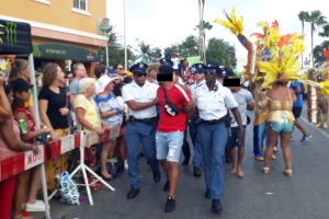 Polis a detene 29 hende durante parade grandi na Playa