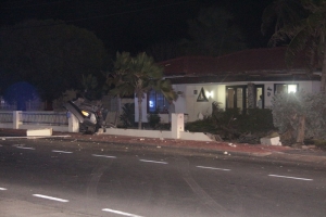Accidente di auto na Savaneta ta laga dos cura di cas kibra