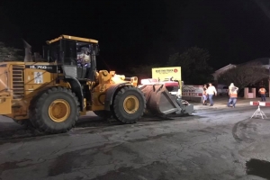 Trabou di renobacion a inicia riba caminda principal di Santa Cruz 