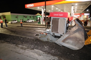 Trabou di renobacion a inicia riba caminda principal di Santa Cruz 