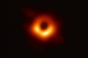 Astronomonan internacional a logra saca potret di un ‘buraco preto’