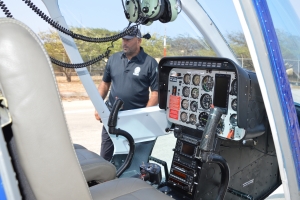 Prensa a haya oportunidad pa ‘test’ helicopter di polis di Aruba 