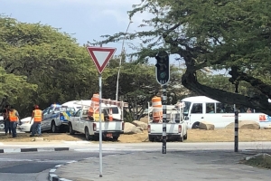 Luznan di trafico na Palm Beach ta trahando atrobe!
