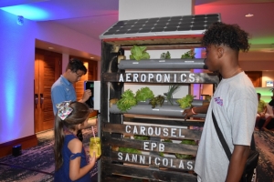 Exitoso “Youth Tech Event”, evento grandi di SETAR pa e hubentud di Aruba