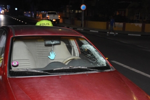 Auto a dal peaton den Professor Lorentzstraat