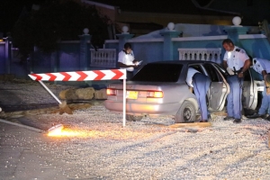 Auto a dal den palo di luz y cura na Calbas despues di hit and run