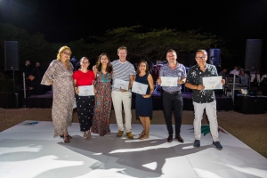 Aruba Press Award 2019 otorga na grupo di periodista internacional  