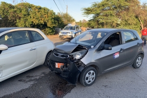 Chauffeur di accidente ta resulta indocumenta y ta keda deteni  