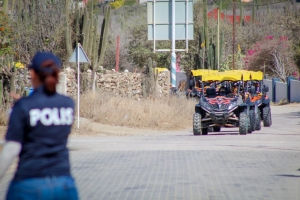 Polis a tene control pisa riba vehiculonan ATV y UTV